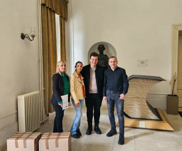 NBCG URUČILA POKLON KNJIGA SREDNJOJ STRUČNOJ ŠKOLI CETINJE